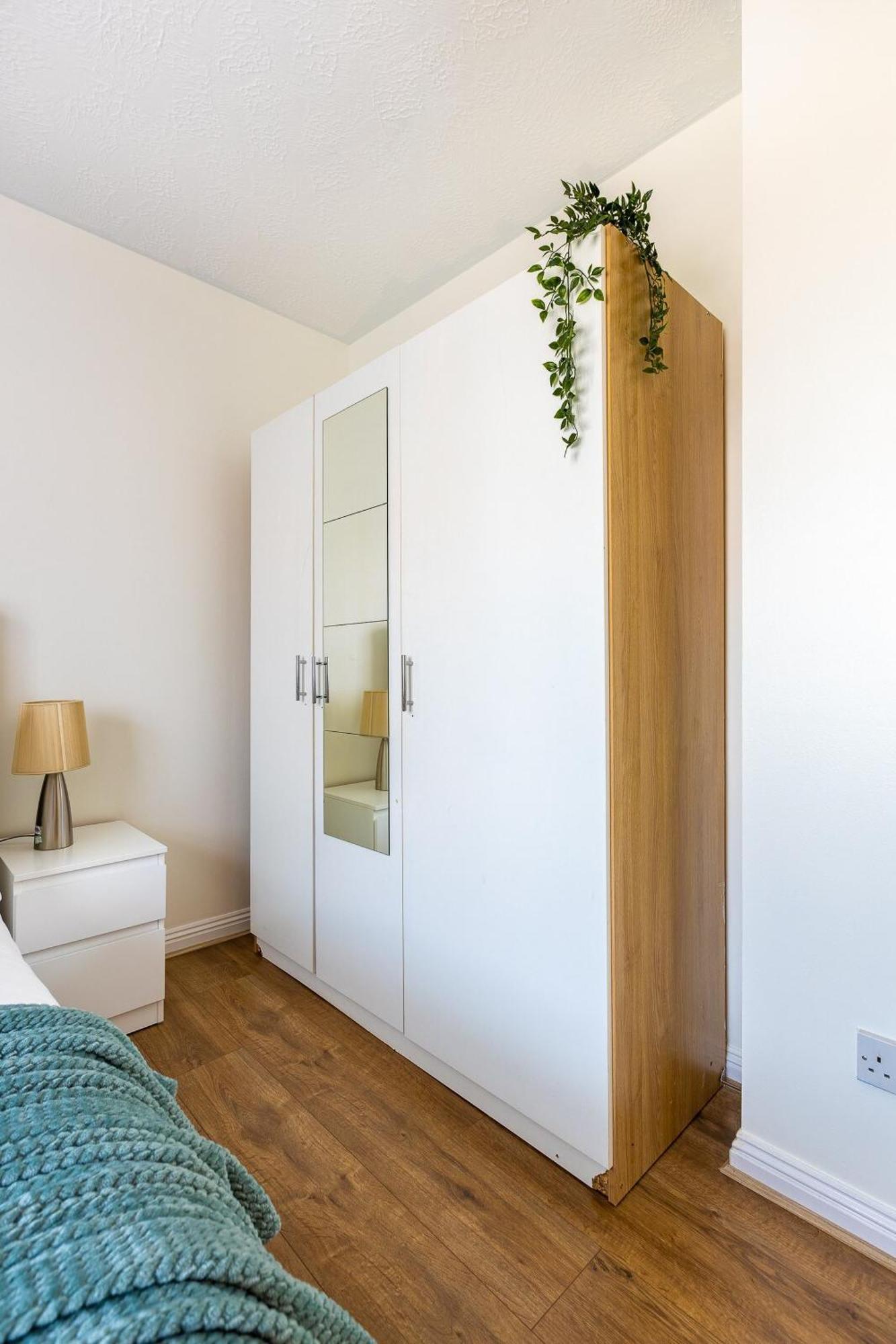 Cozy Family-Friendly House Apartment Erith Екстериор снимка